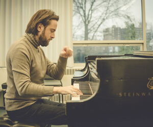 Daniil Trifonov spielt Klavier
