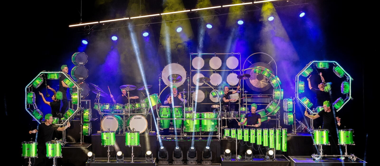 Die Band in Action auf der Bühne