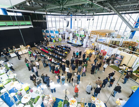 Messe in der Rotunde der Musik- und Kongresshalle Lübeck